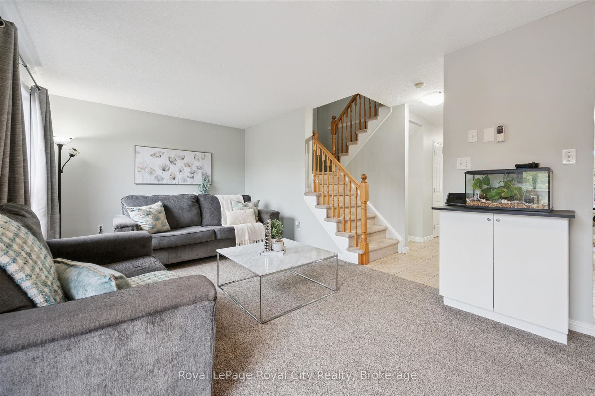 67 Cedarvale Avenue, Guelph, Wellington ON N1E 6Y3 67 Cedarvale Avenue, Guelph, Wellington ON N1E 6Y3