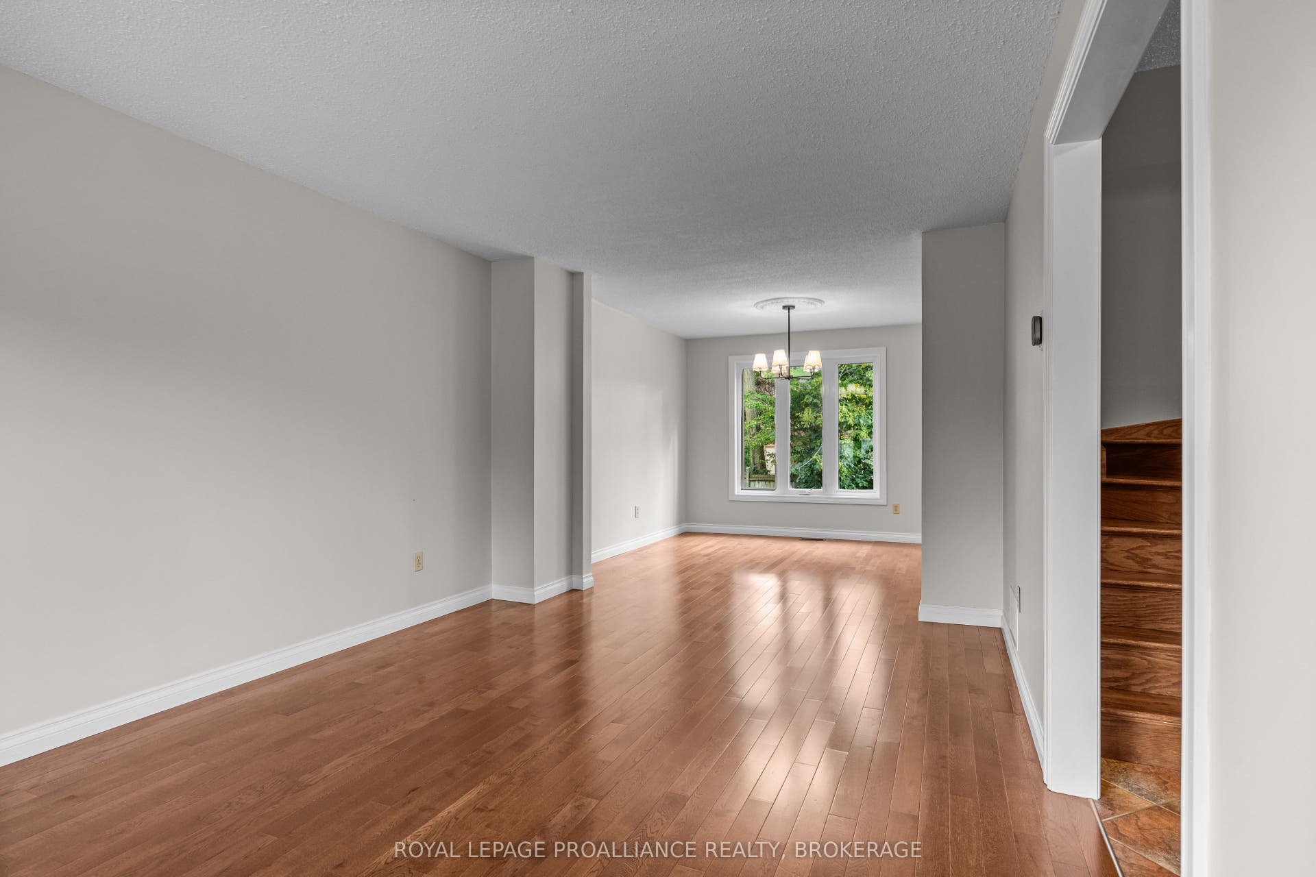 981 Edinborough Crescent, Kingston, Frontenac ON K7P 2C8 981 Edinborough Crescent, Kingston, Frontenac ON K7P 2C8