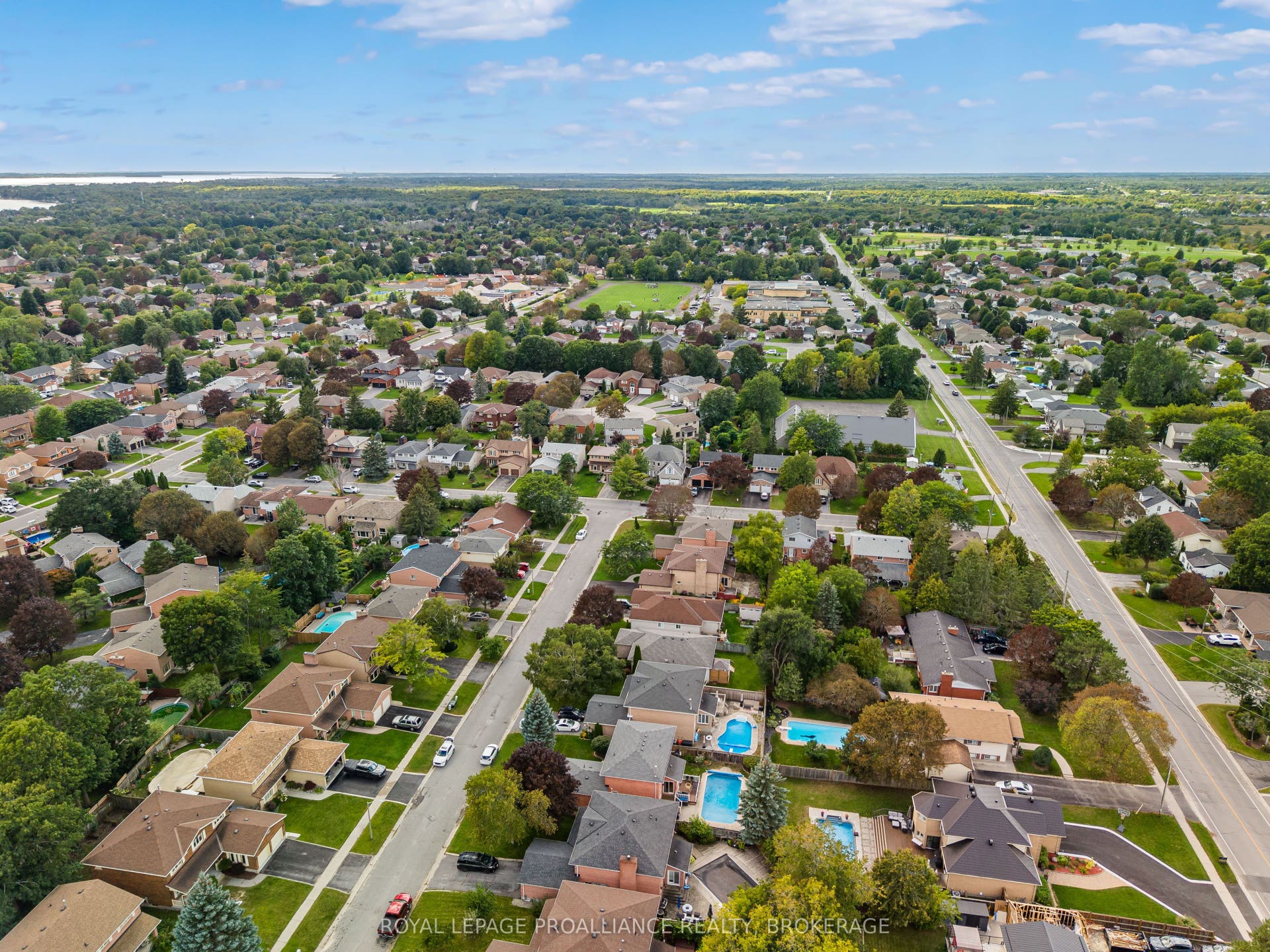 981 Edinborough Crescent, Kingston, Frontenac ON K7P 2C8 981 Edinborough Crescent, Kingston, Frontenac ON K7P 2C8