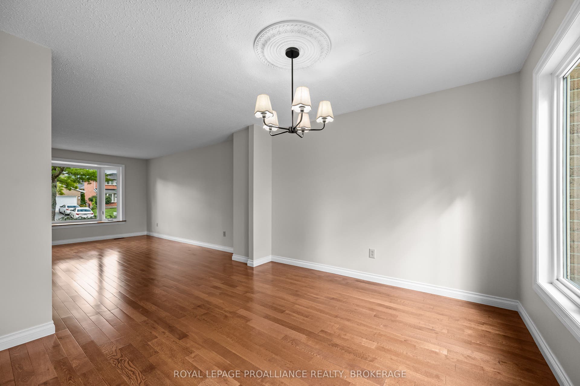 981 Edinborough Crescent, Kingston, Frontenac ON K7P 2C8 981 Edinborough Crescent, Kingston, Frontenac ON K7P 2C8