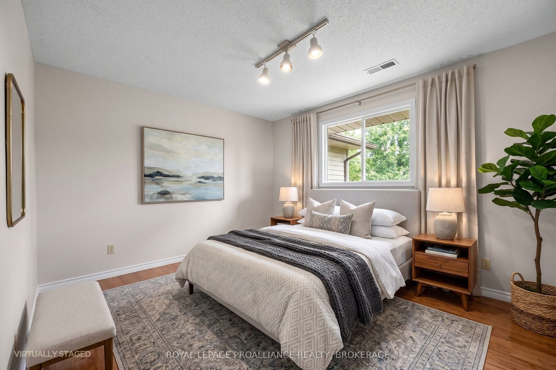 981 Edinborough Crescent, Kingston, Frontenac ON K7P 2C8 981 Edinborough Crescent, Kingston, Frontenac ON K7P 2C8