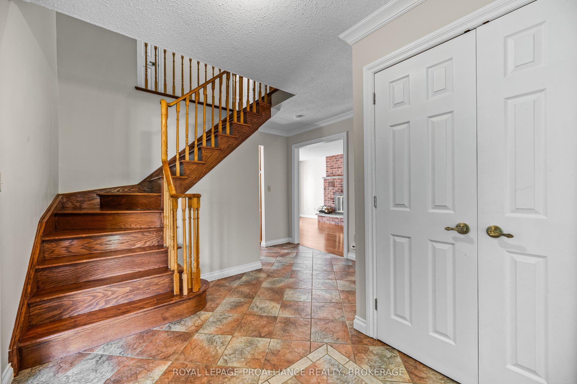 981 Edinborough Crescent, Kingston, Frontenac ON K7P 2C8 981 Edinborough Crescent, Kingston, Frontenac ON K7P 2C8