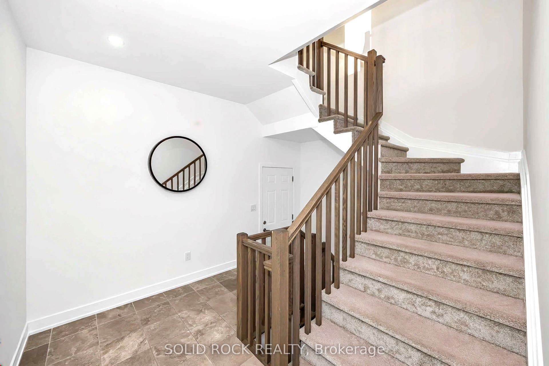 859 E Solarium Avenue E, Blossom Park - Airport And Area, Ottawa ON K4M 0H1 859 E Solarium Avenue E, Blossom Park - Airport And Area, Ottawa ON K4M 0H1