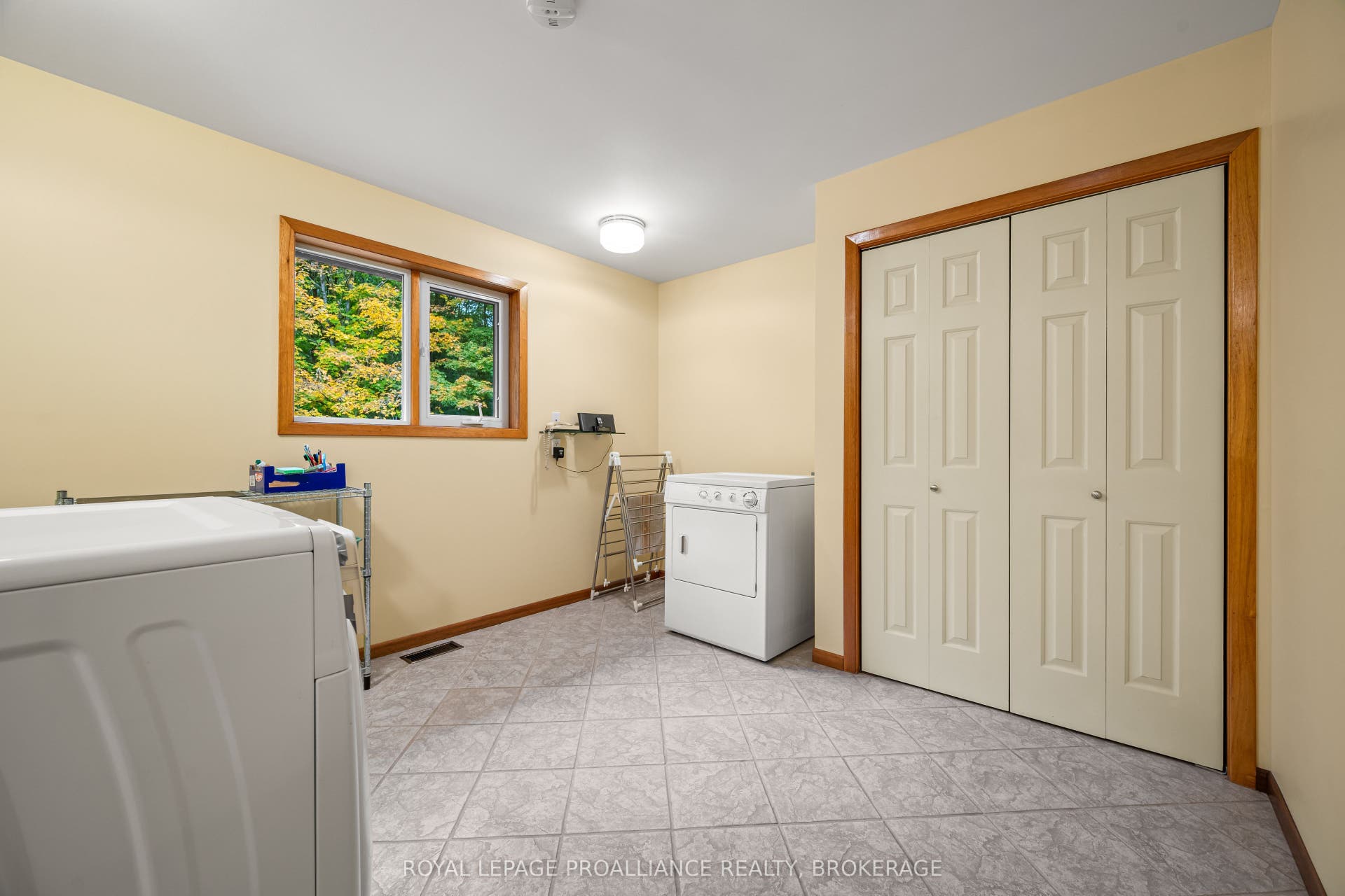 1612 Grousewood Lane, Kingston, Frontenac ON K7L 4V3