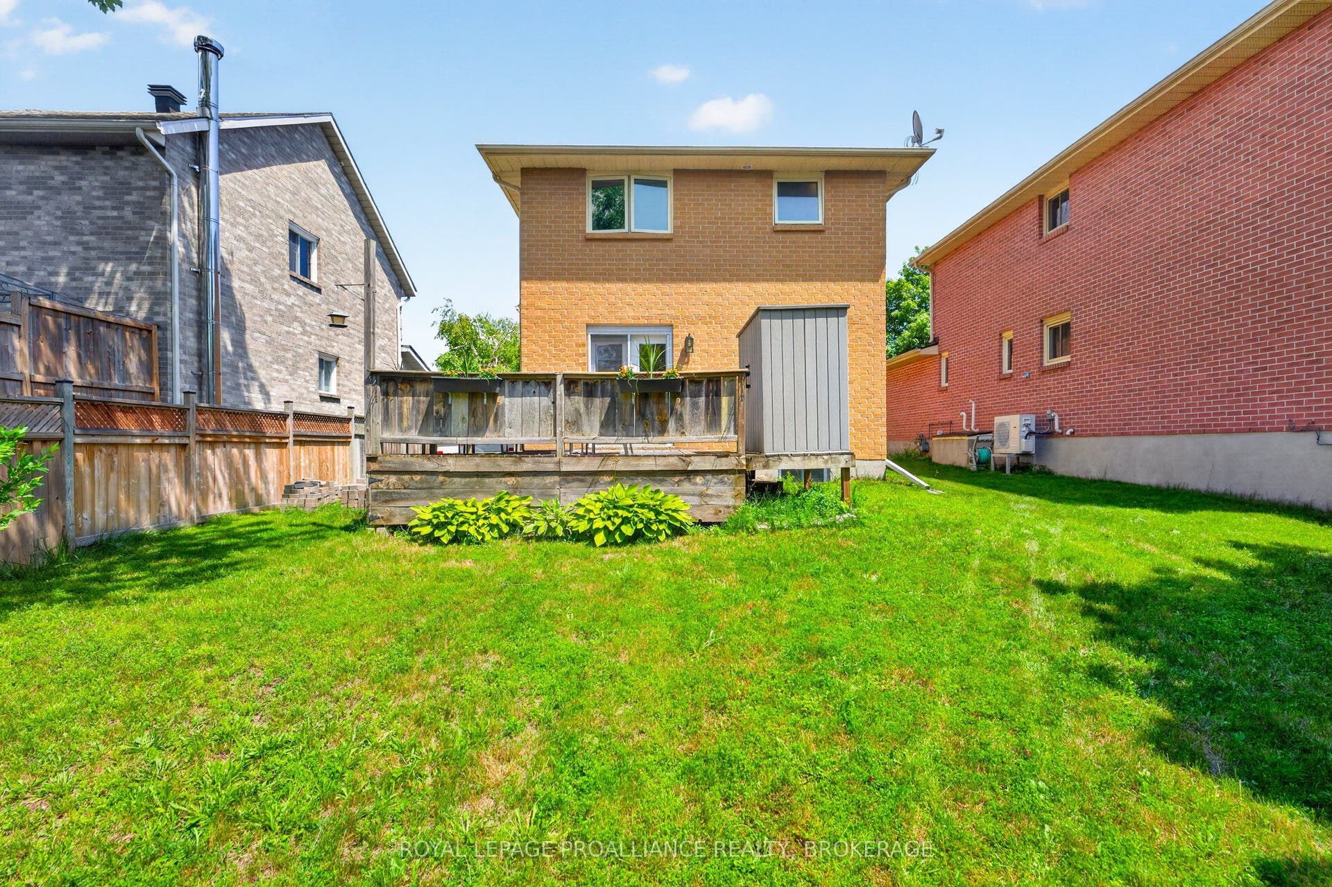 24 Balmoral Court, Kingston, Frontenac ON K7M 7T1