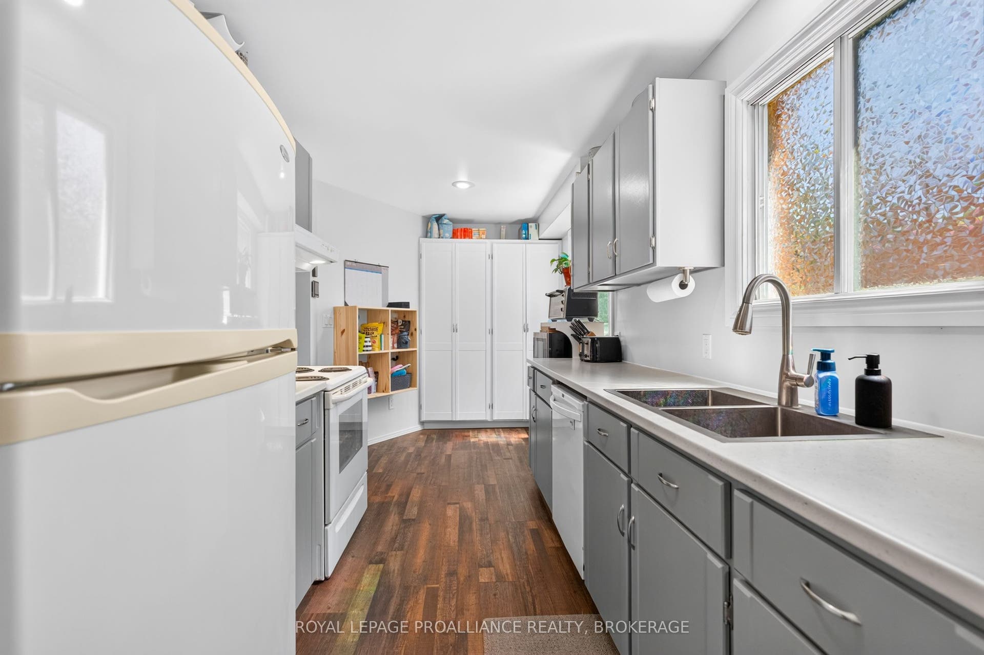 24 Balmoral Court, Kingston, Frontenac ON K7M 7T1