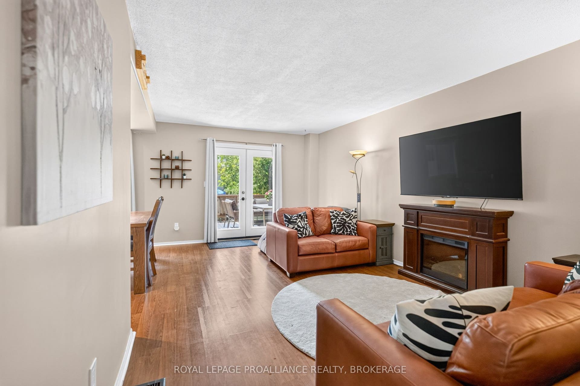 24 Balmoral Court, Kingston, Frontenac ON K7M 7T1