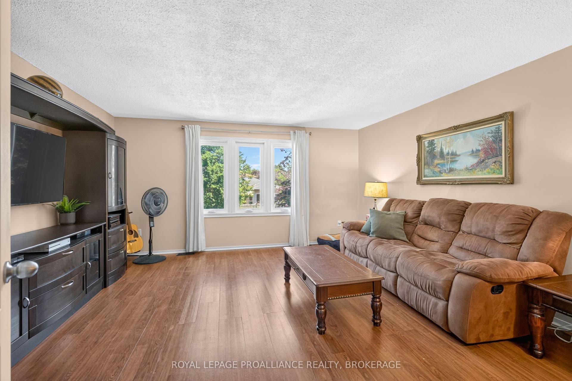 24 Balmoral Court, Kingston, Frontenac ON K7M 7T1