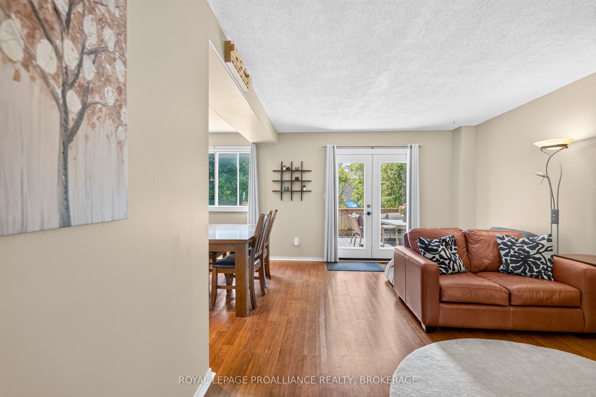 24 Balmoral Court, Kingston, Frontenac ON K7M 7T1