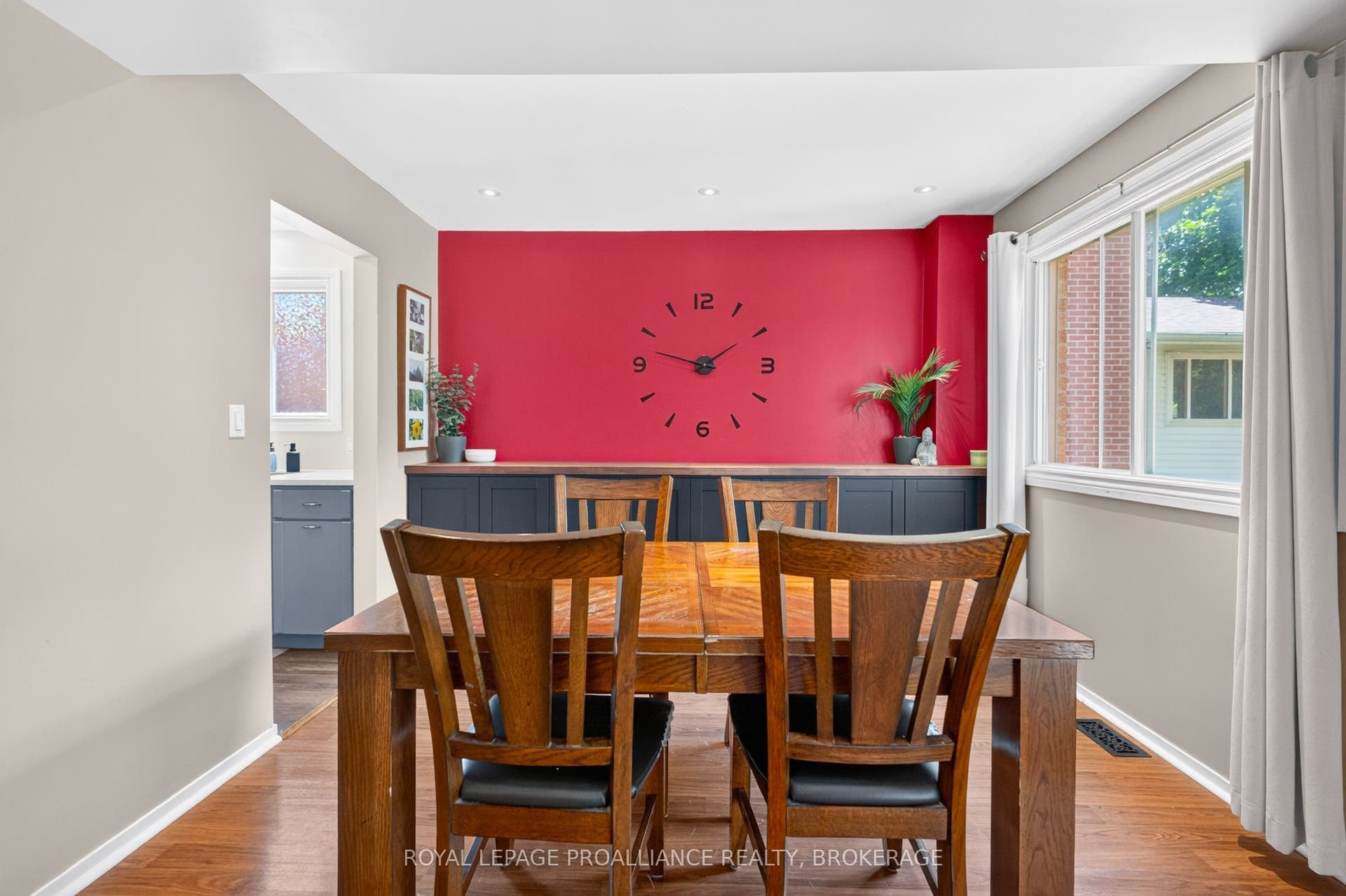24 Balmoral Court, Kingston, Frontenac ON K7M 7T1