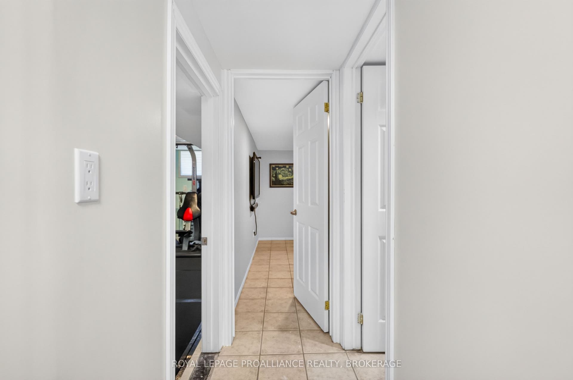 24 Balmoral Court, Kingston, Frontenac ON K7M 7T1
