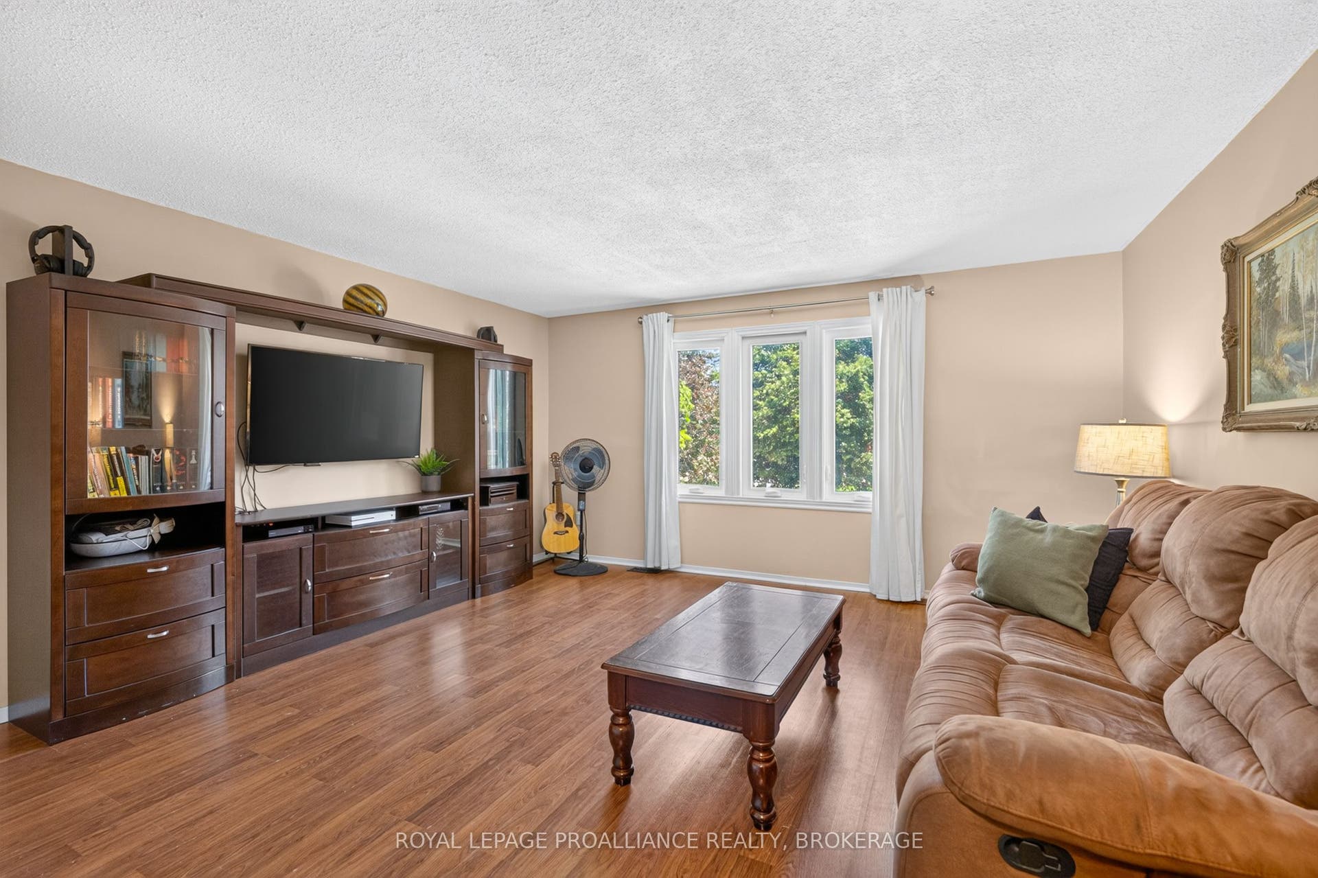 24 Balmoral Court, Kingston, Frontenac ON K7M 7T1