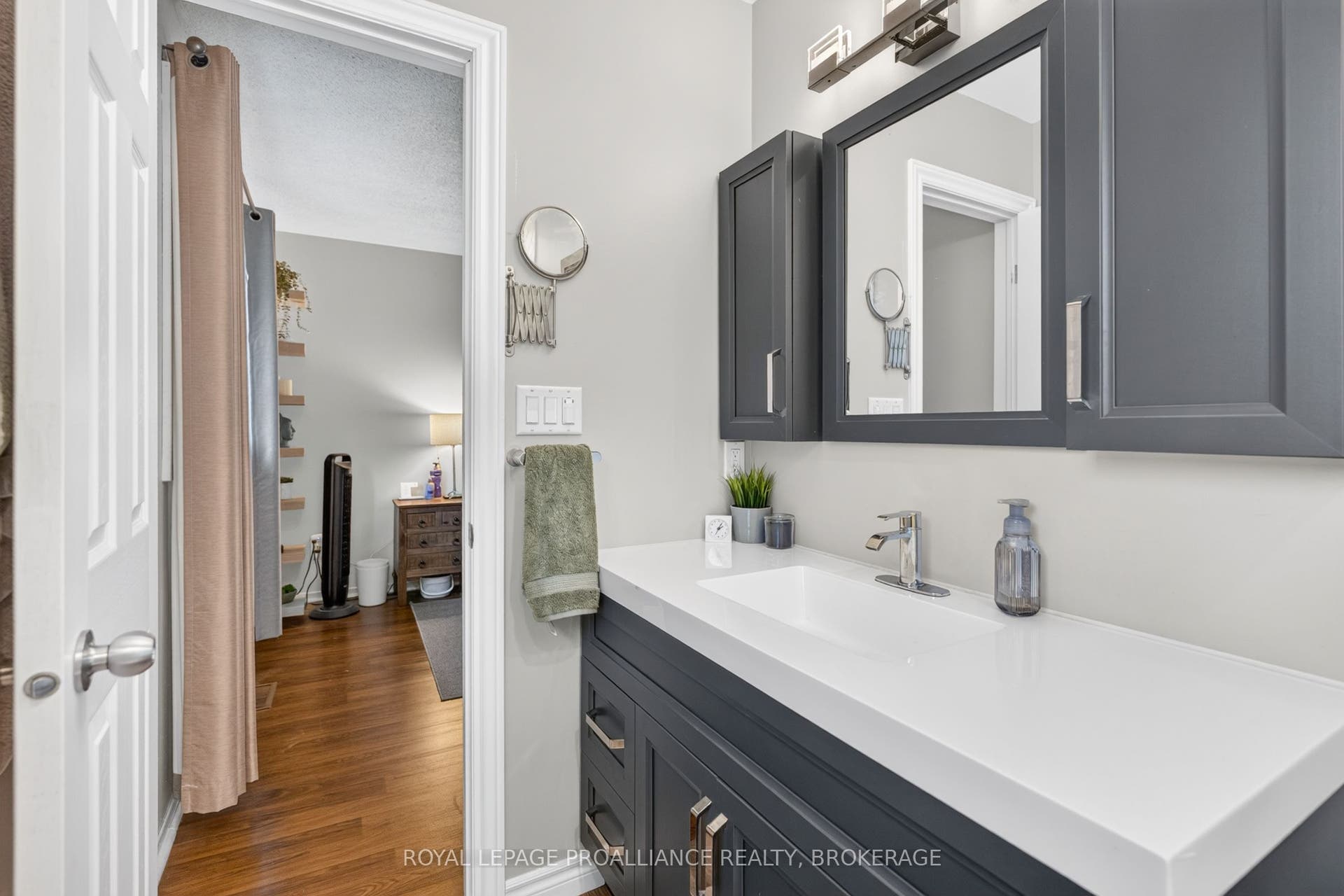 24 Balmoral Court, Kingston, Frontenac ON K7M 7T1