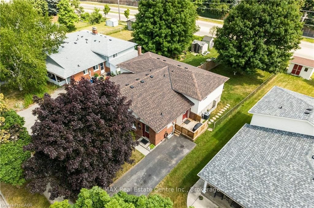 484B RED FOX Road, Waterloo, Waterloo ON N2K 2V8 484B RED FOX Road, Waterloo, Waterloo ON N2K 2V8