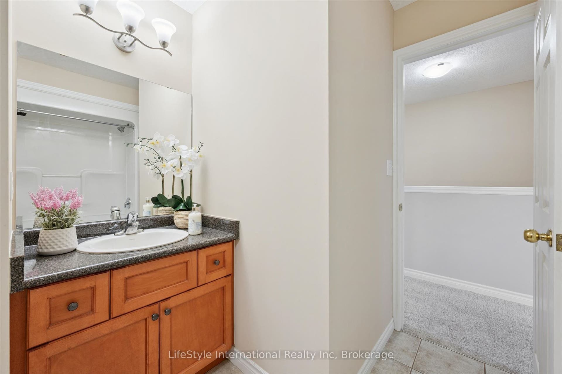 47 HASLER Crescent, Guelph, Wellington ON N1L 1A2 47 HASLER Crescent, Guelph, Wellington ON N1L 1A2