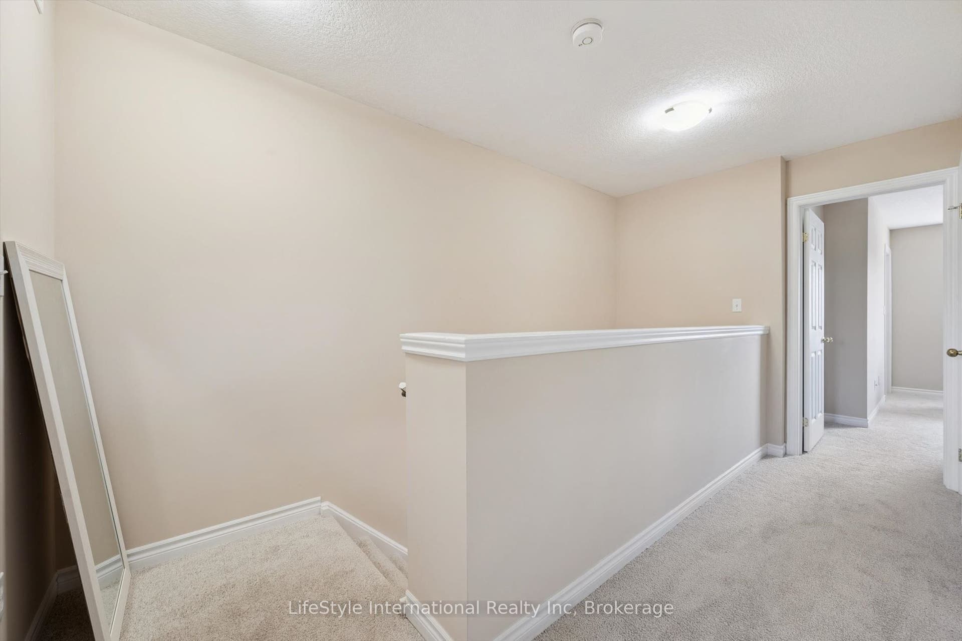 47 HASLER Crescent, Guelph, Wellington ON N1L 1A2 47 HASLER Crescent, Guelph, Wellington ON N1L 1A2