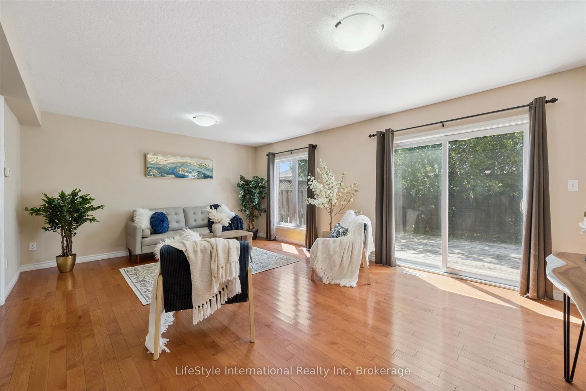 47 HASLER Crescent, Guelph, Wellington ON N1L 1A2 47 HASLER Crescent, Guelph, Wellington ON N1L 1A2