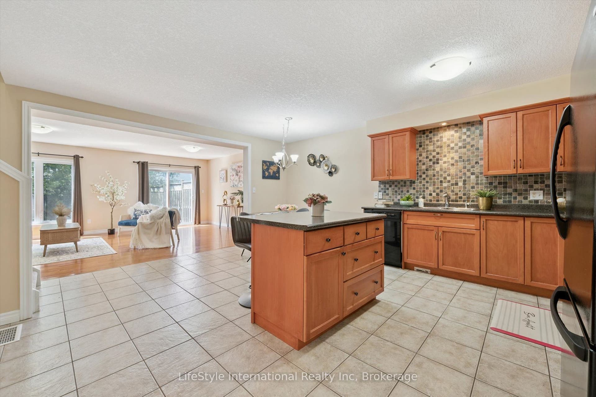 47 HASLER Crescent, Guelph, Wellington ON N1L 1A2 47 HASLER Crescent, Guelph, Wellington ON N1L 1A2