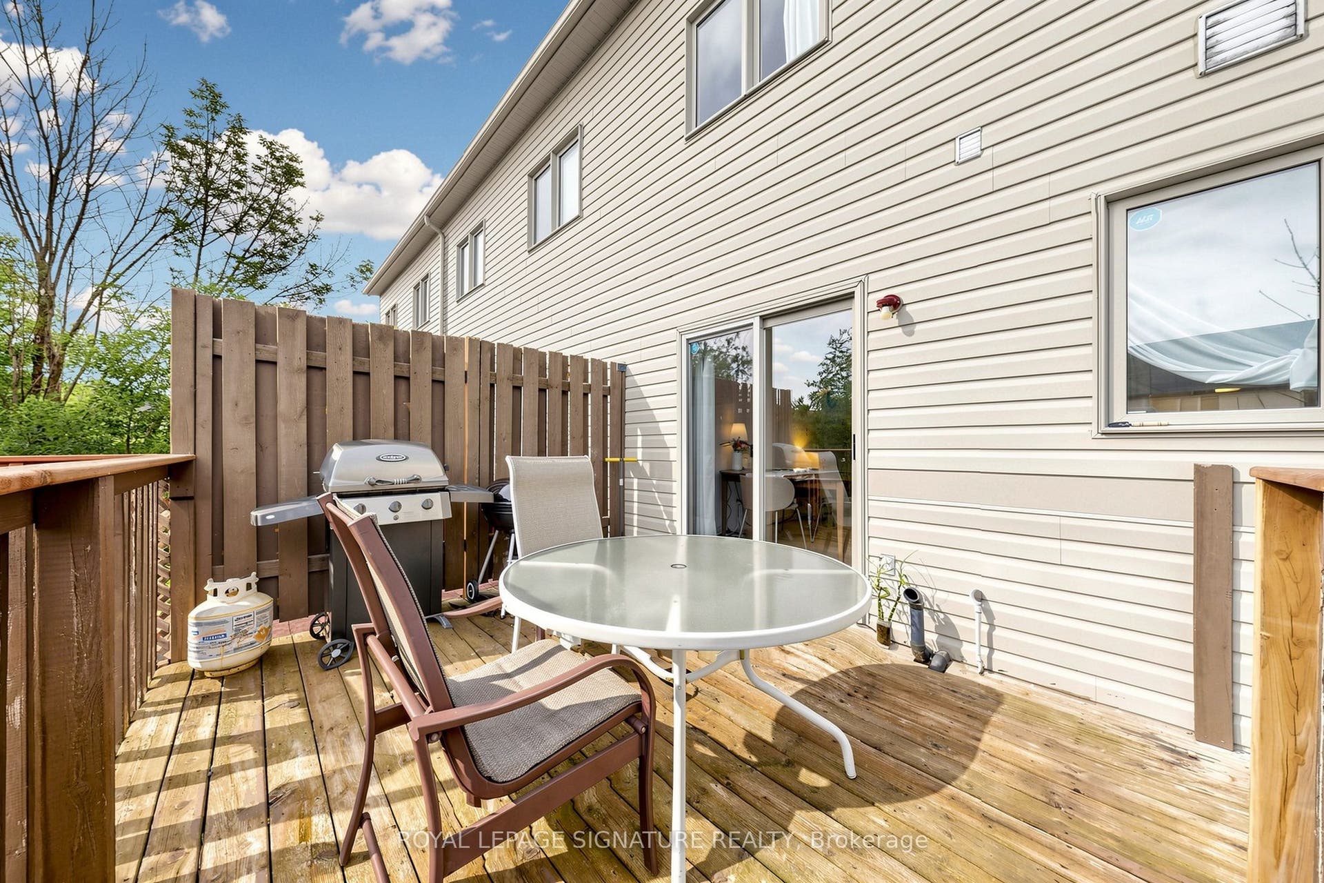 110 Activa Avenue, #A5, Kitchener, Waterloo ON N2E 4K4 110 Activa Avenue, #A5, Kitchener, Waterloo ON N2E 4K4