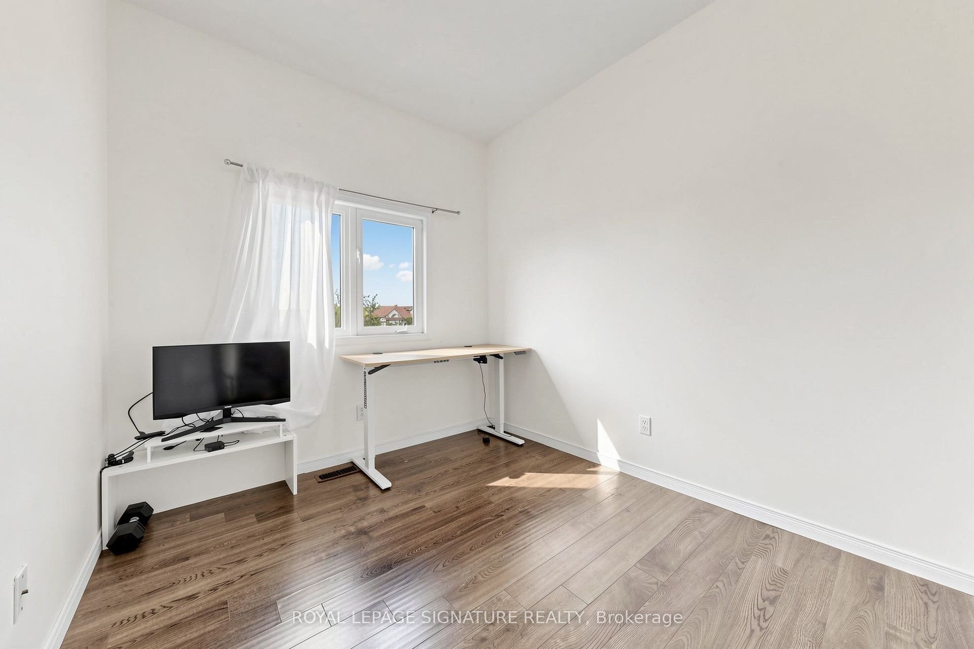 110 Activa Avenue, #A5, Kitchener, Waterloo ON N2E 4K4 110 Activa Avenue, #A5, Kitchener, Waterloo ON N2E 4K4
