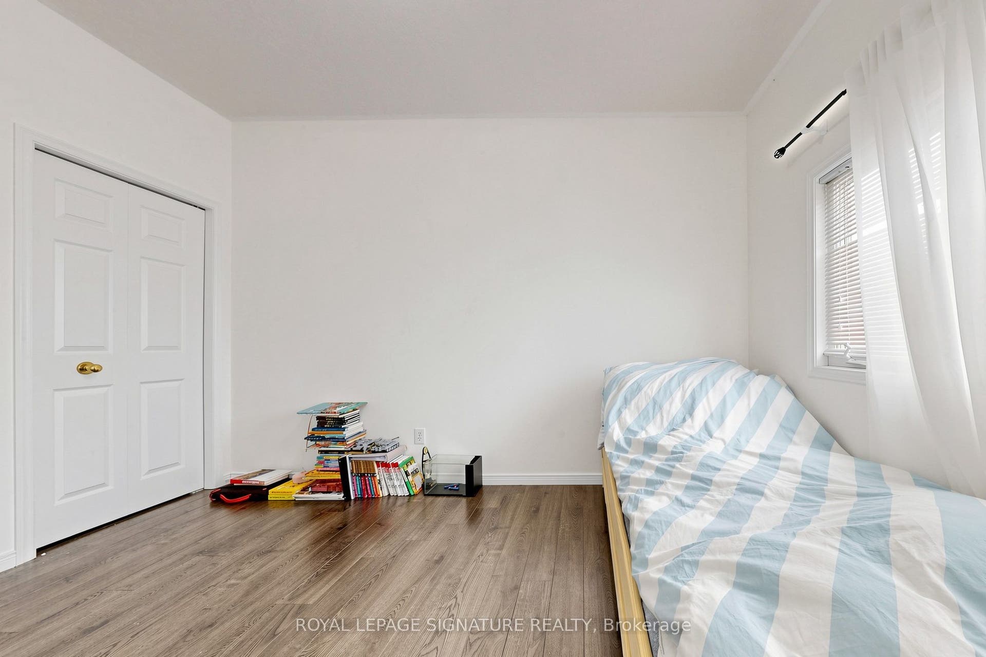110 Activa Avenue, #A5, Kitchener, Waterloo ON N2E 4K4 110 Activa Avenue, #A5, Kitchener, Waterloo ON N2E 4K4