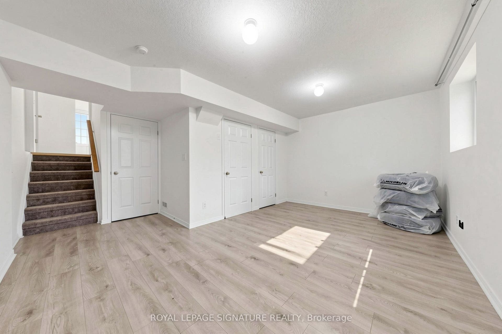 110 Activa Avenue, #A5, Kitchener, Waterloo ON N2E 4K4 110 Activa Avenue, #A5, Kitchener, Waterloo ON N2E 4K4