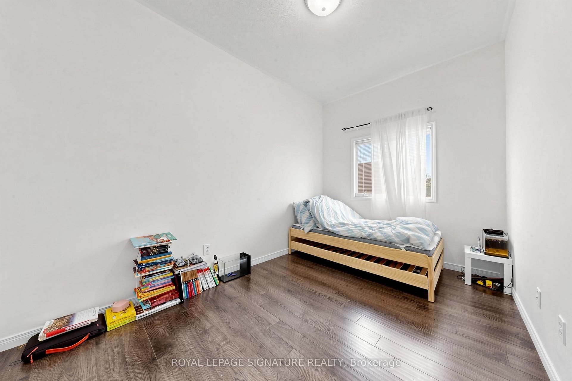 110 Activa Avenue, #A5, Kitchener, Waterloo ON N2E 4K4 110 Activa Avenue, #A5, Kitchener, Waterloo ON N2E 4K4