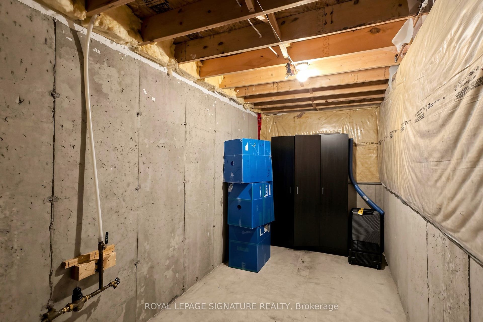 110 Activa Avenue, #A5, Kitchener, Waterloo ON N2E 4K4 110 Activa Avenue, #A5, Kitchener, Waterloo ON N2E 4K4