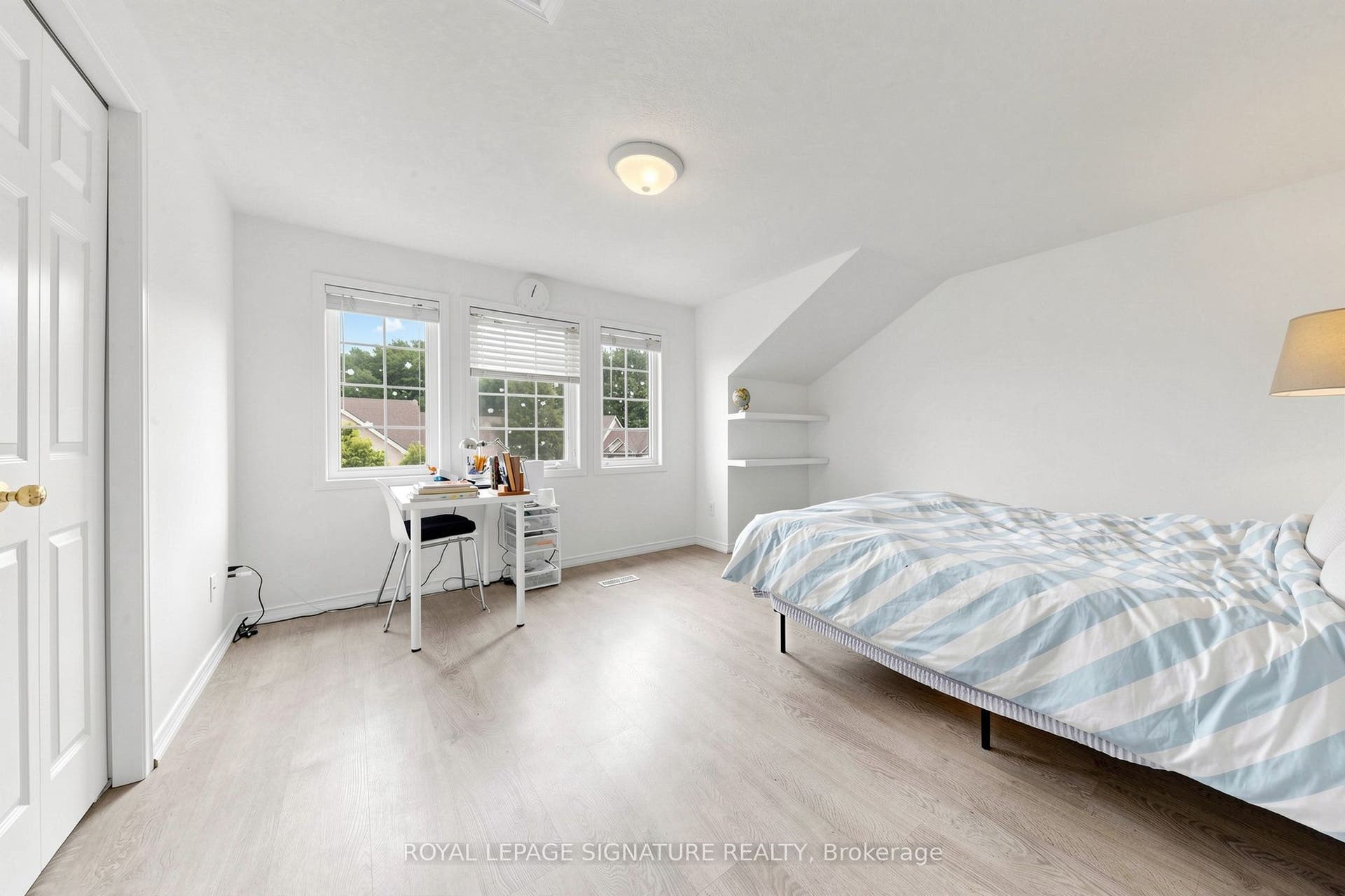 110 Activa Avenue, #A5, Kitchener, Waterloo ON N2E 4K4 110 Activa Avenue, #A5, Kitchener, Waterloo ON N2E 4K4