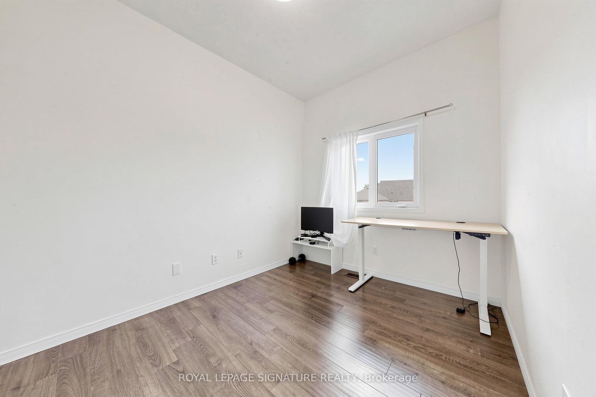 110 Activa Avenue, #A5, Kitchener, Waterloo ON N2E 4K4 110 Activa Avenue, #A5, Kitchener, Waterloo ON N2E 4K4