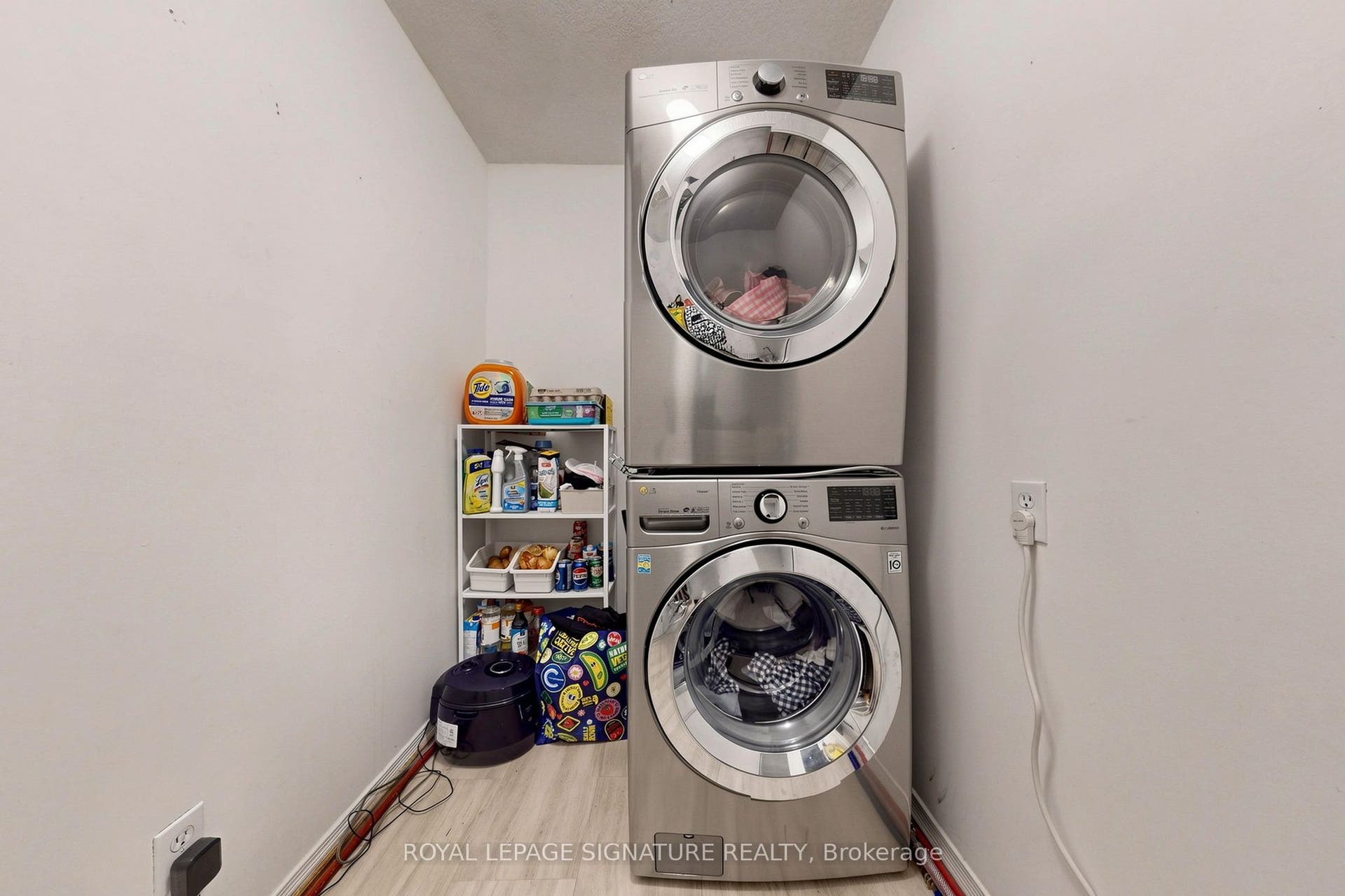 110 Activa Avenue, #A5, Kitchener, Waterloo ON N2E 4K4 110 Activa Avenue, #A5, Kitchener, Waterloo ON N2E 4K4