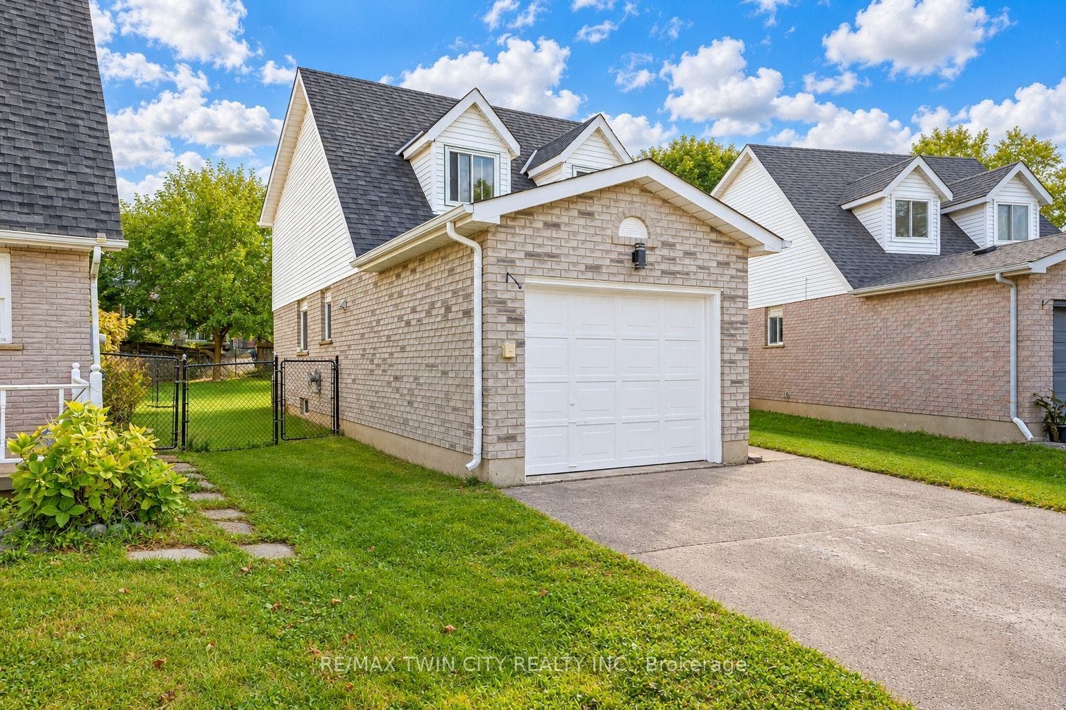 47 Bushnell Drive, Cambridge, Waterloo ON N1R 8C5 47 Bushnell Drive, Cambridge, Waterloo ON N1R 8C5