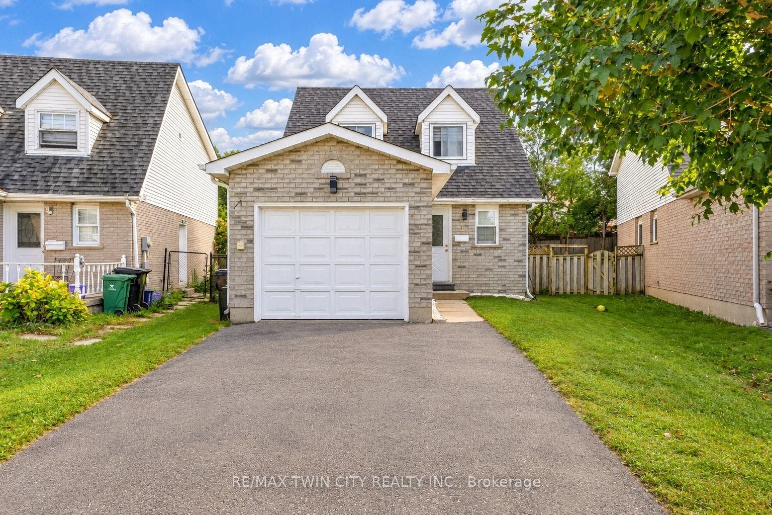 47 Bushnell Drive, Cambridge, Waterloo ON N1R 8C5 47 Bushnell Drive, Cambridge, Waterloo ON N1R 8C5