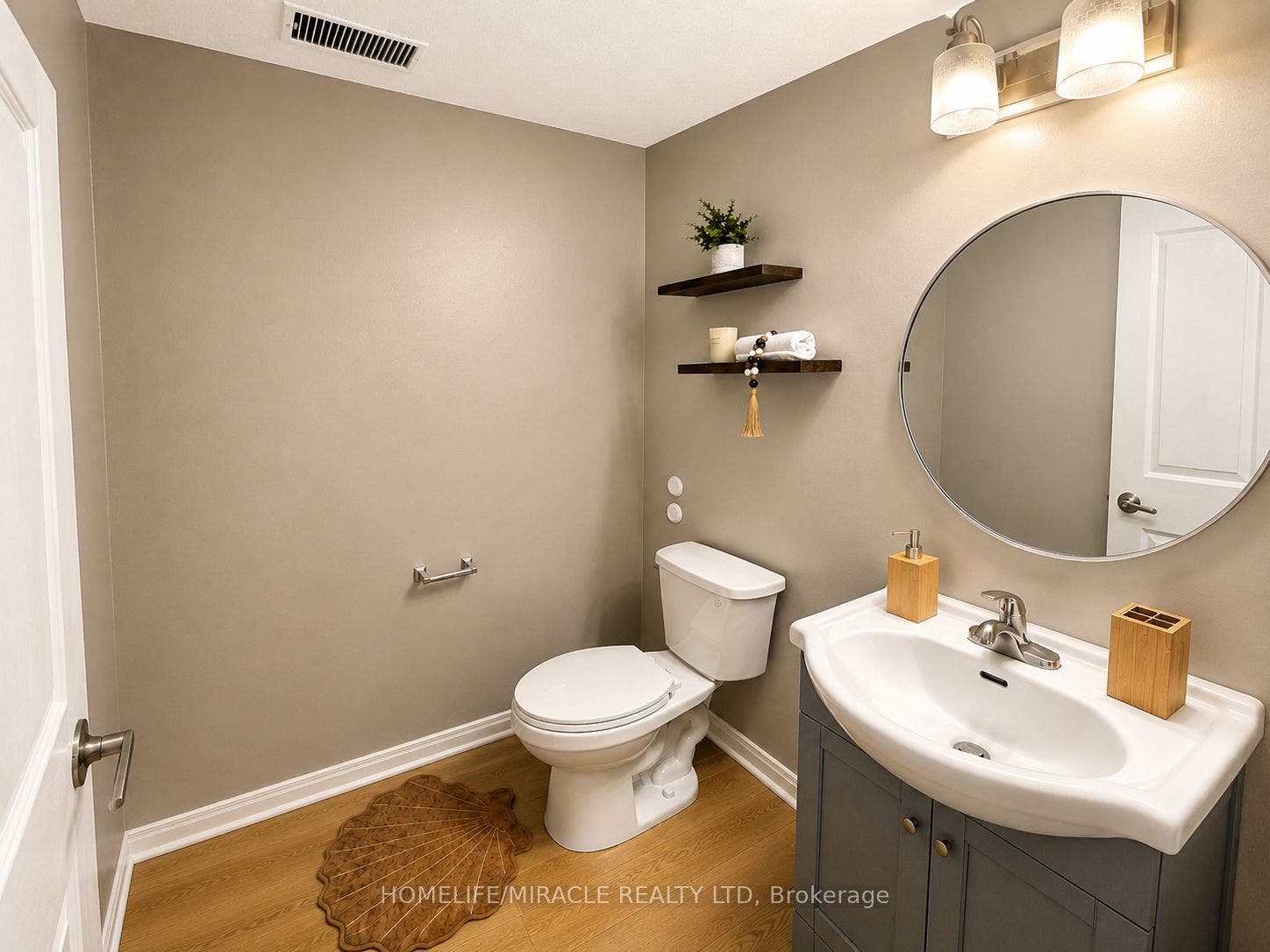 67 Kinzie Avenue, Kitchener, Waterloo ON N2A 2J6 67 Kinzie Avenue, Kitchener, Waterloo ON N2A 2J6