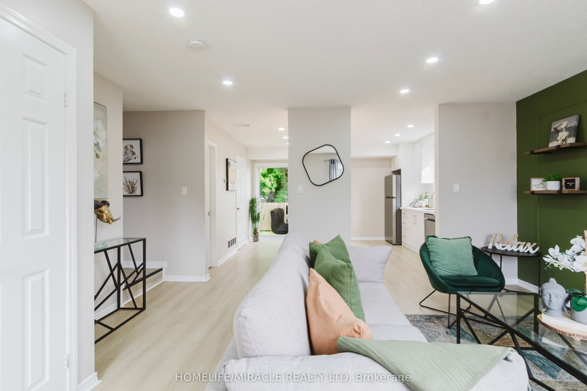 67 Kinzie Avenue, Kitchener, Waterloo ON N2A 2J6 67 Kinzie Avenue, Kitchener, Waterloo ON N2A 2J6
