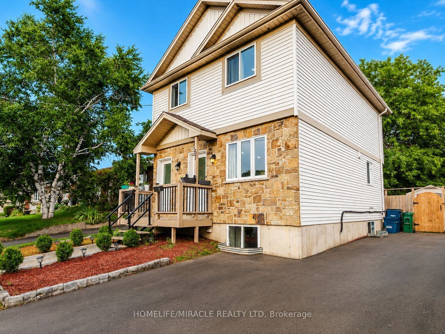 67 Kinzie Avenue, Kitchener, Waterloo ON N2A 2J6 67 Kinzie Avenue, Kitchener, Waterloo ON N2A 2J6
