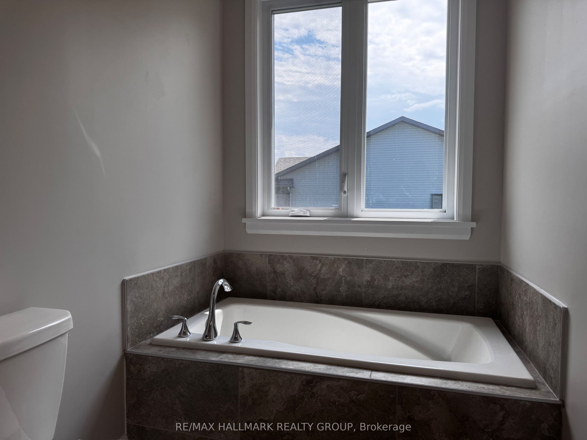 1513 FLANDERS Road, Brockville, Leeds And Grenville ON K6V 0A3 Ensuite
