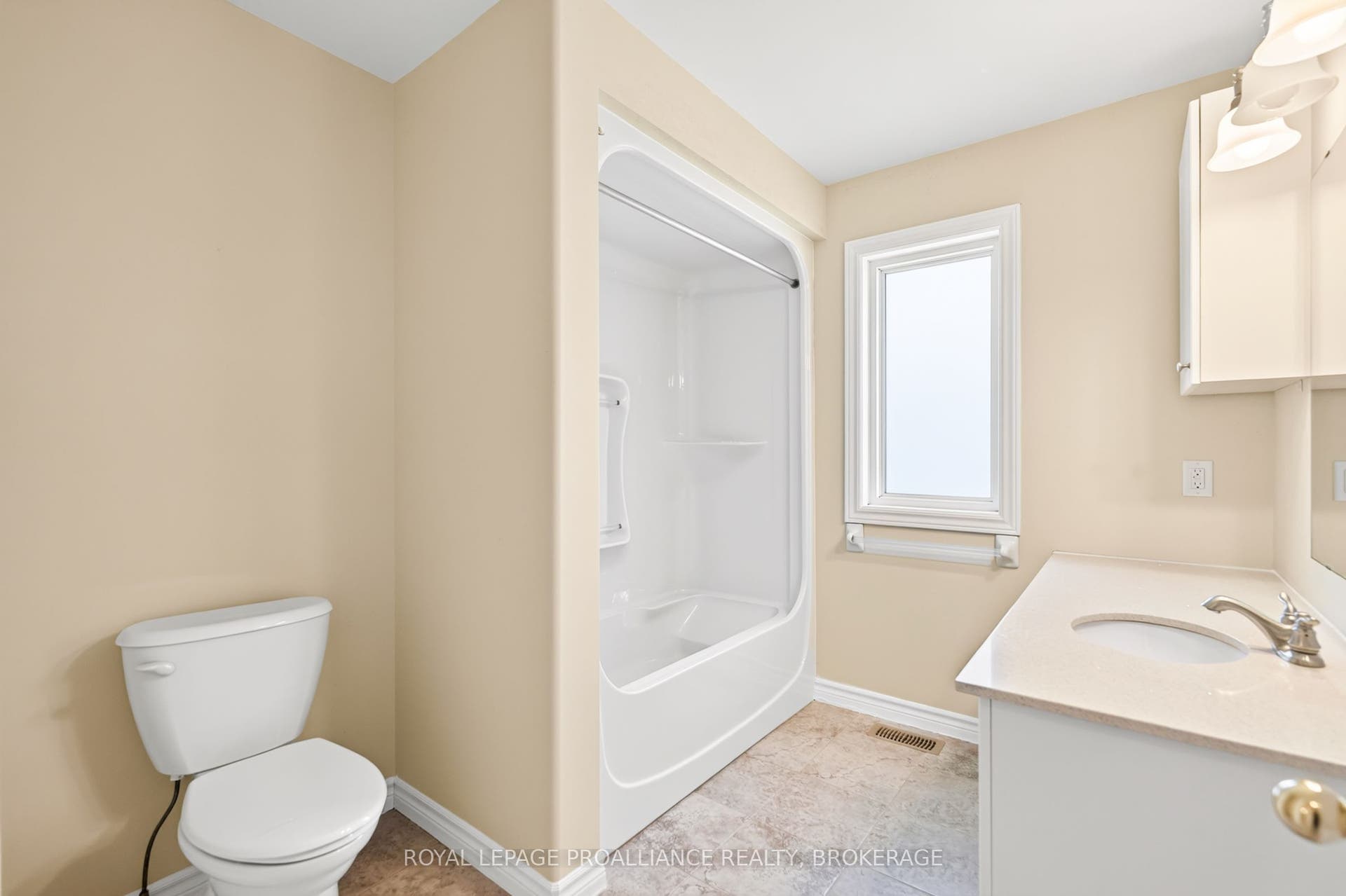 1097 Crossfield Avenue, Kingston, Frontenac ON K7P 0G7