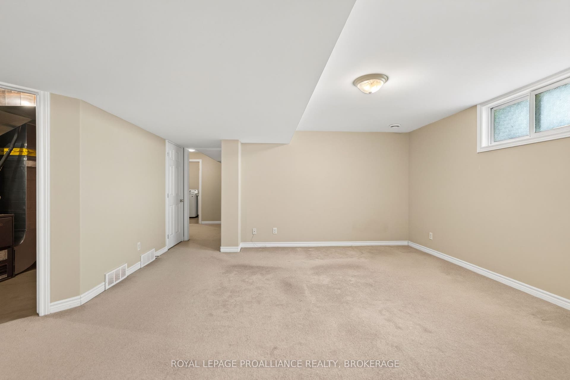1097 Crossfield Avenue, Kingston, Frontenac ON K7P 0G7