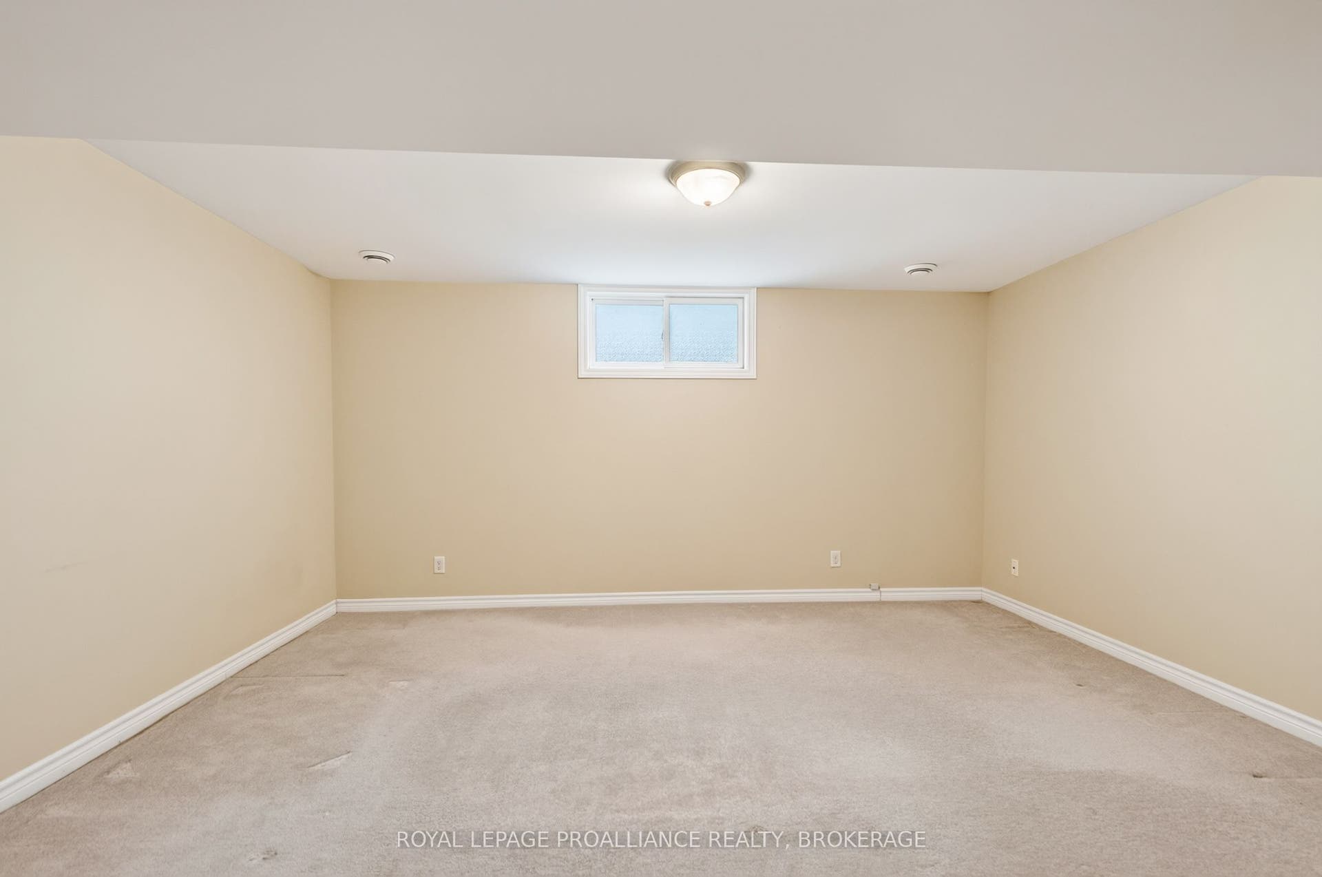 1097 Crossfield Avenue, Kingston, Frontenac ON K7P 0G7