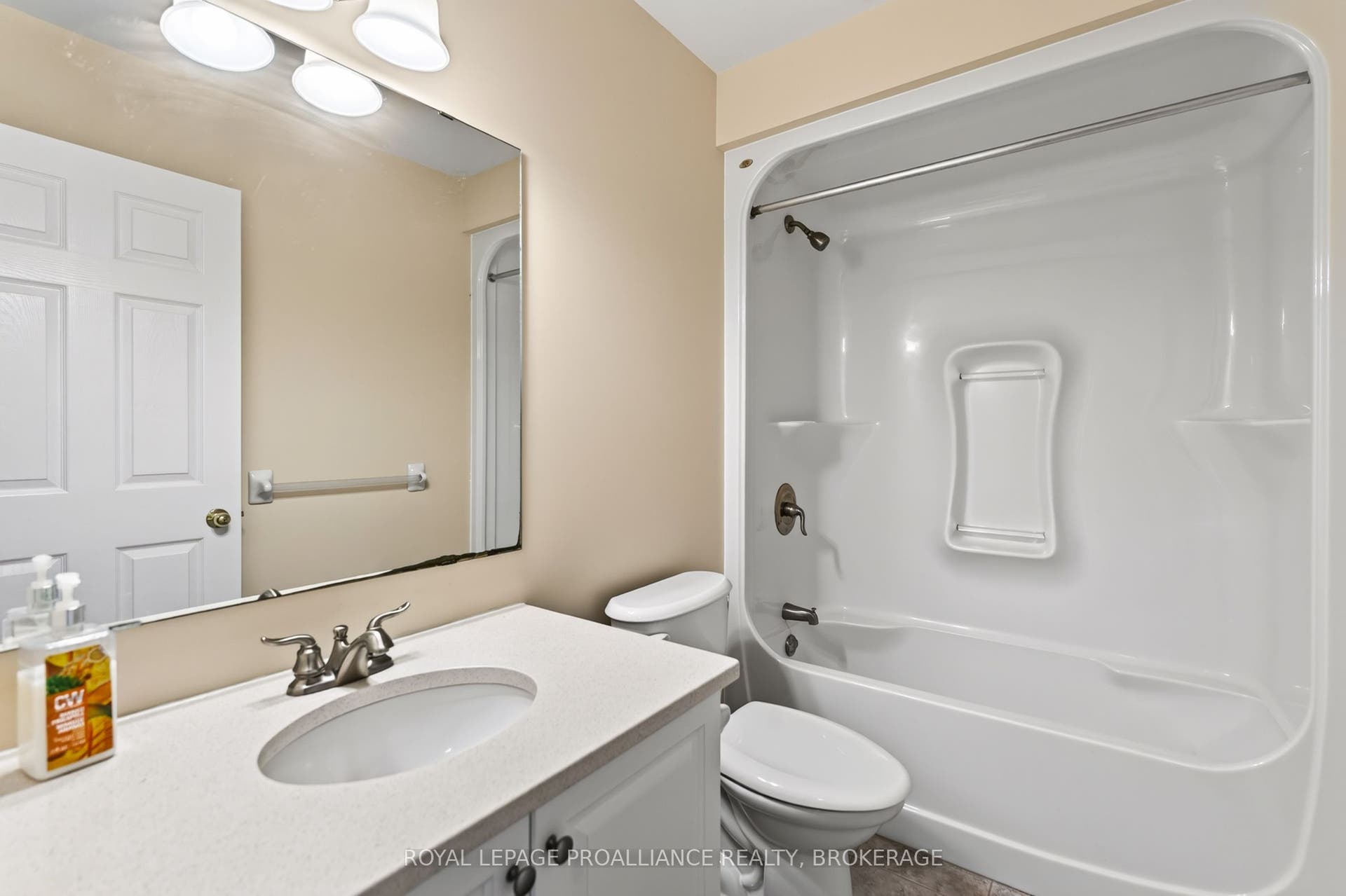 1097 Crossfield Avenue, Kingston, Frontenac ON K7P 0G7