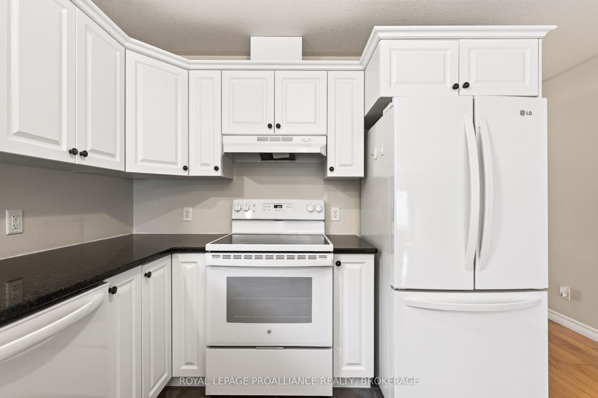 1097 Crossfield Avenue, Kingston, Frontenac ON K7P 0G7