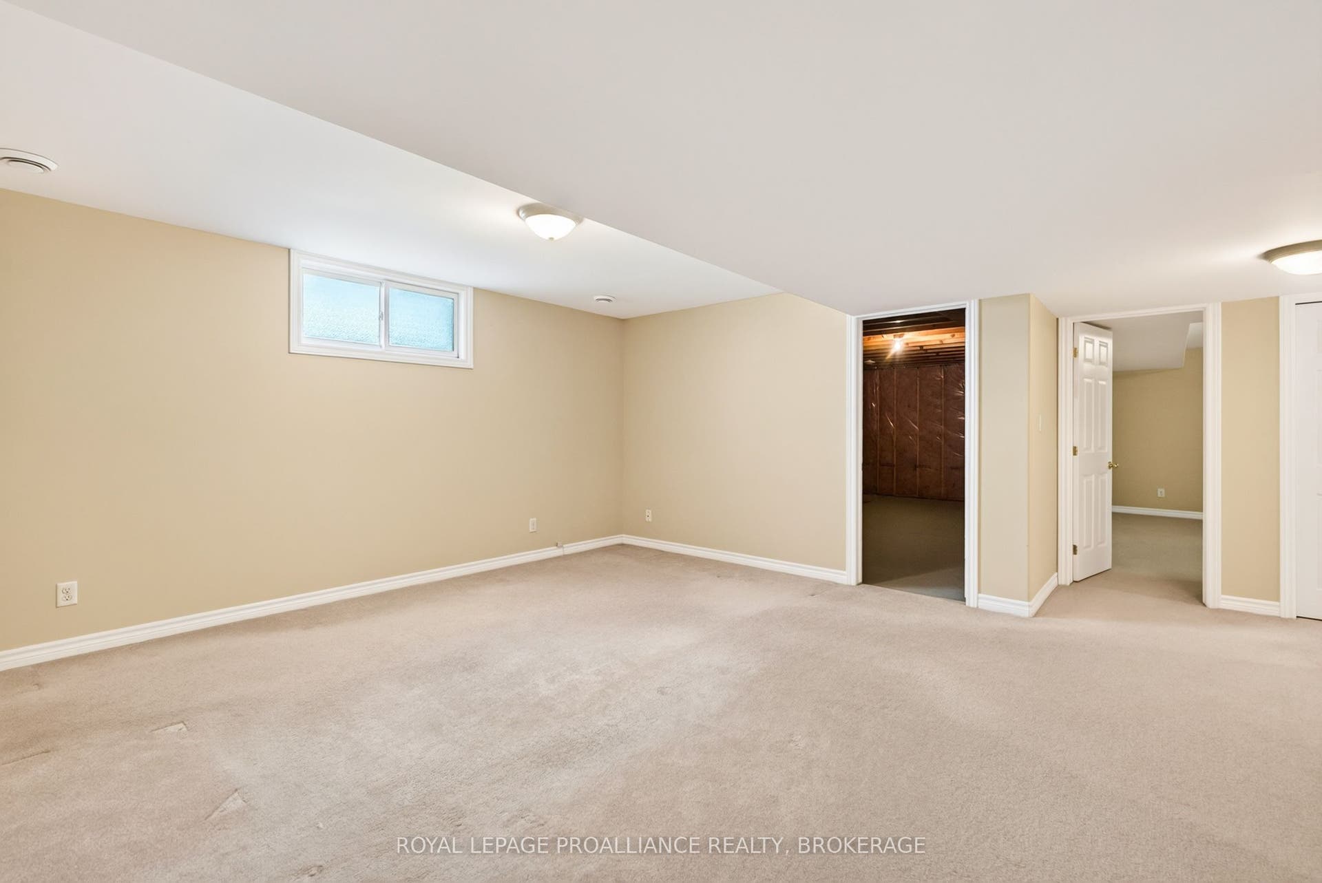 1097 Crossfield Avenue, Kingston, Frontenac ON K7P 0G7
