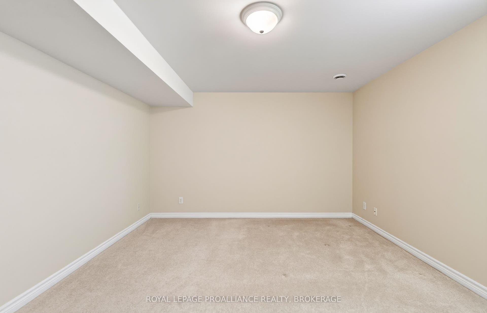 1097 Crossfield Avenue, Kingston, Frontenac ON K7P 0G7