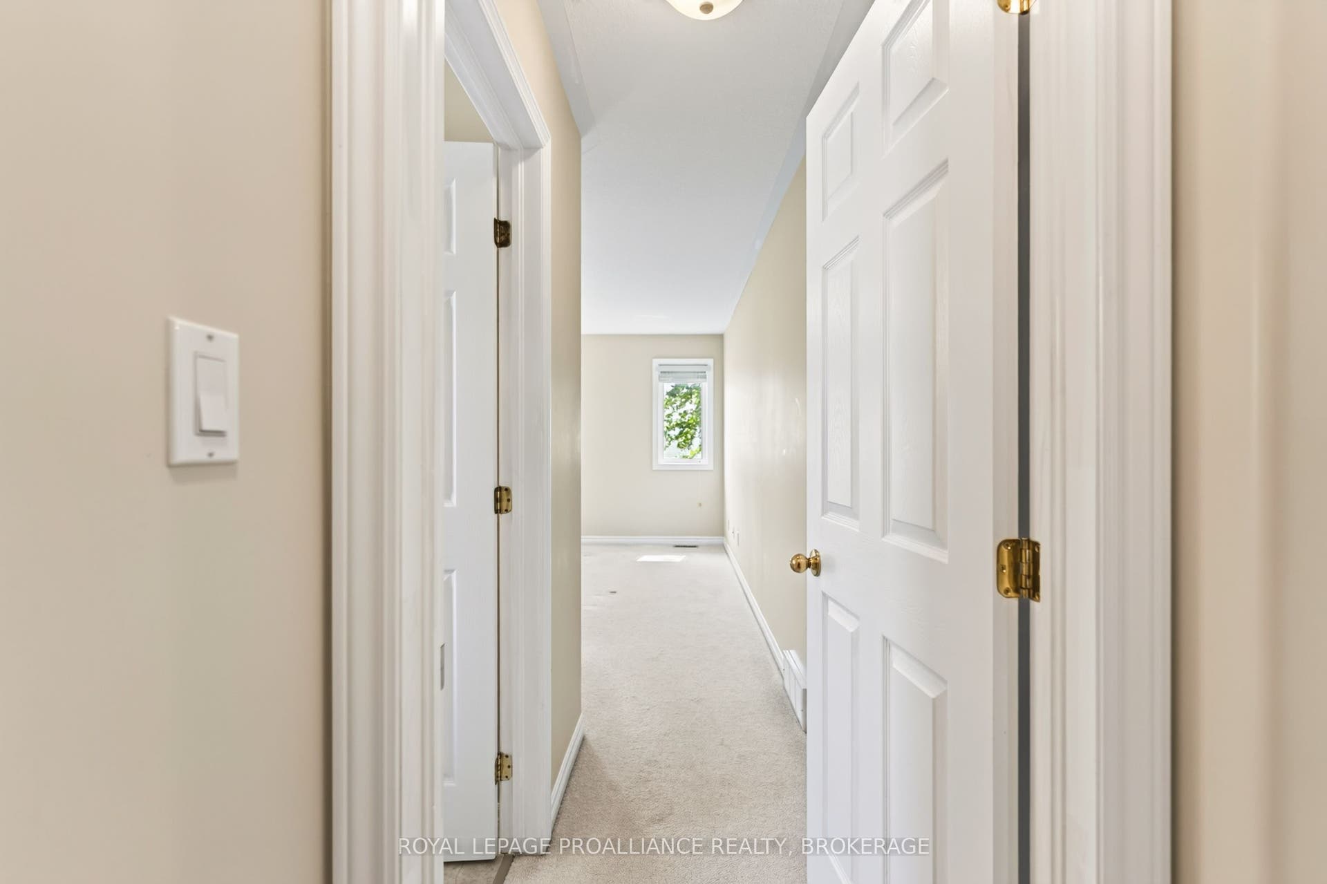 1097 Crossfield Avenue, Kingston, Frontenac ON K7P 0G7