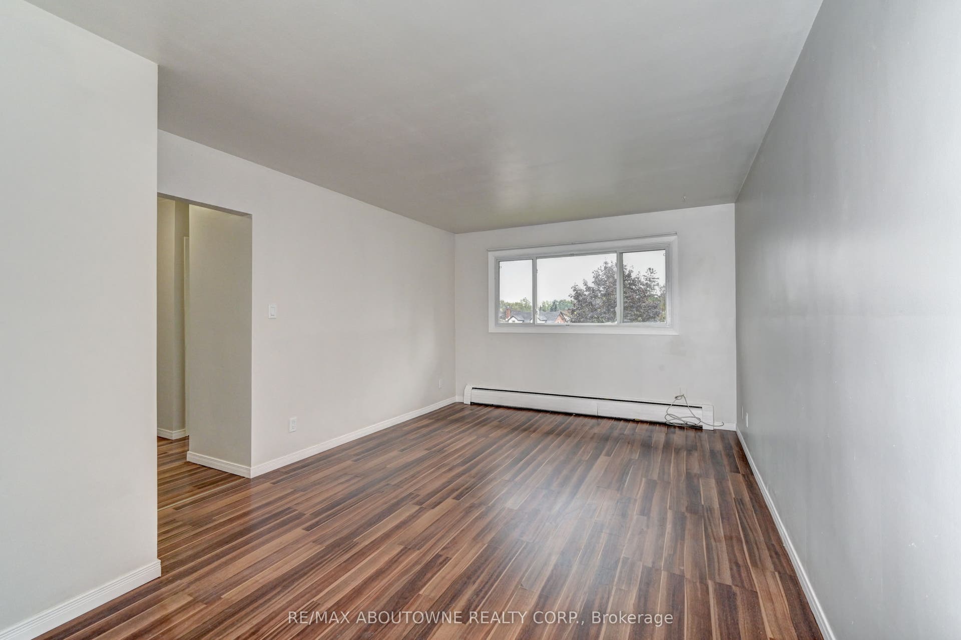 280 Sydney Street S, #A6, Kitchener, Waterloo ON N2G 3V9 280 Sydney Street S, #A6, Kitchener, Waterloo ON N2G 3V9