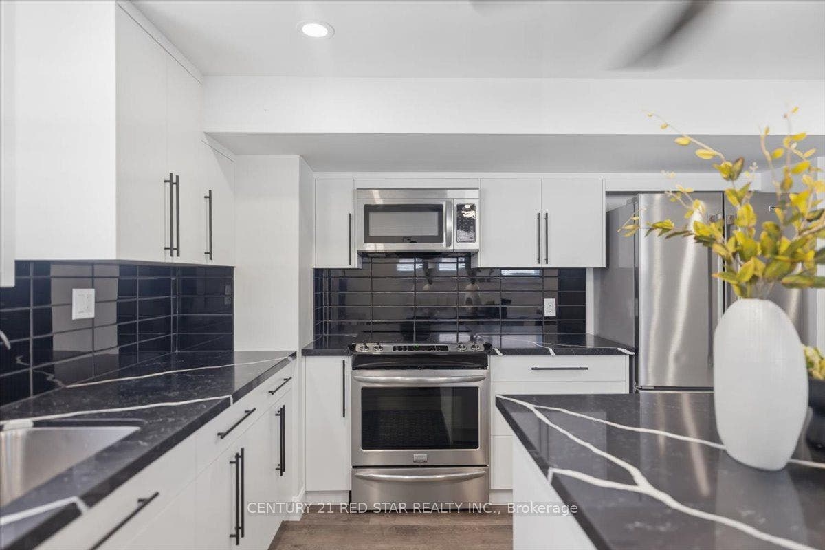 Stone counters, newer applainces,