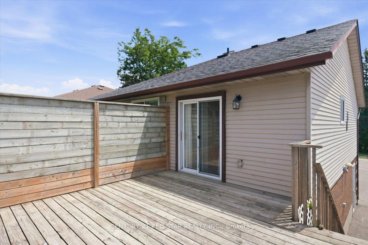 Deck off kitchen with walkdown to ground floor