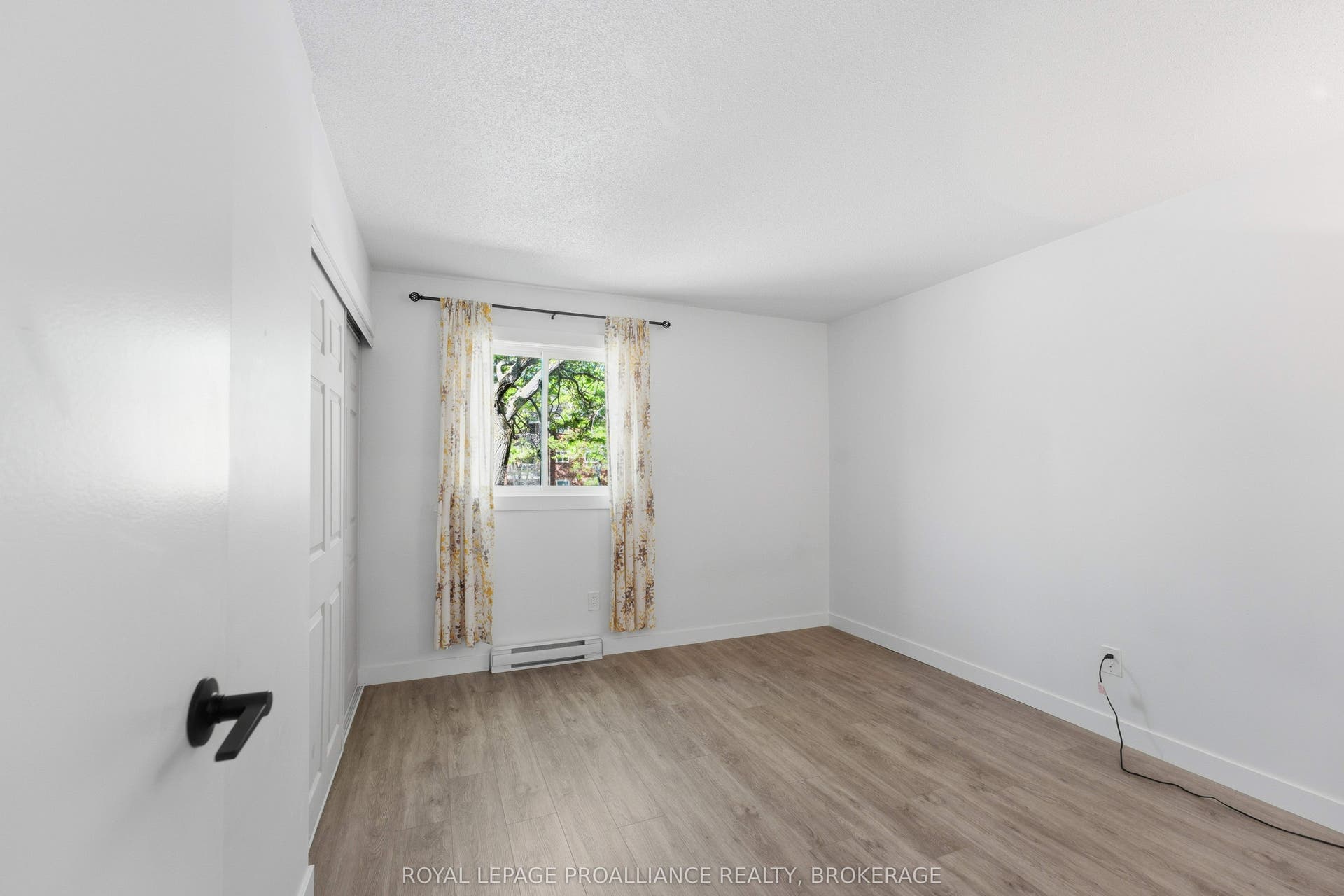 573 Armstrong Road, #217, Kingston, Frontenac ON K7M 8J8