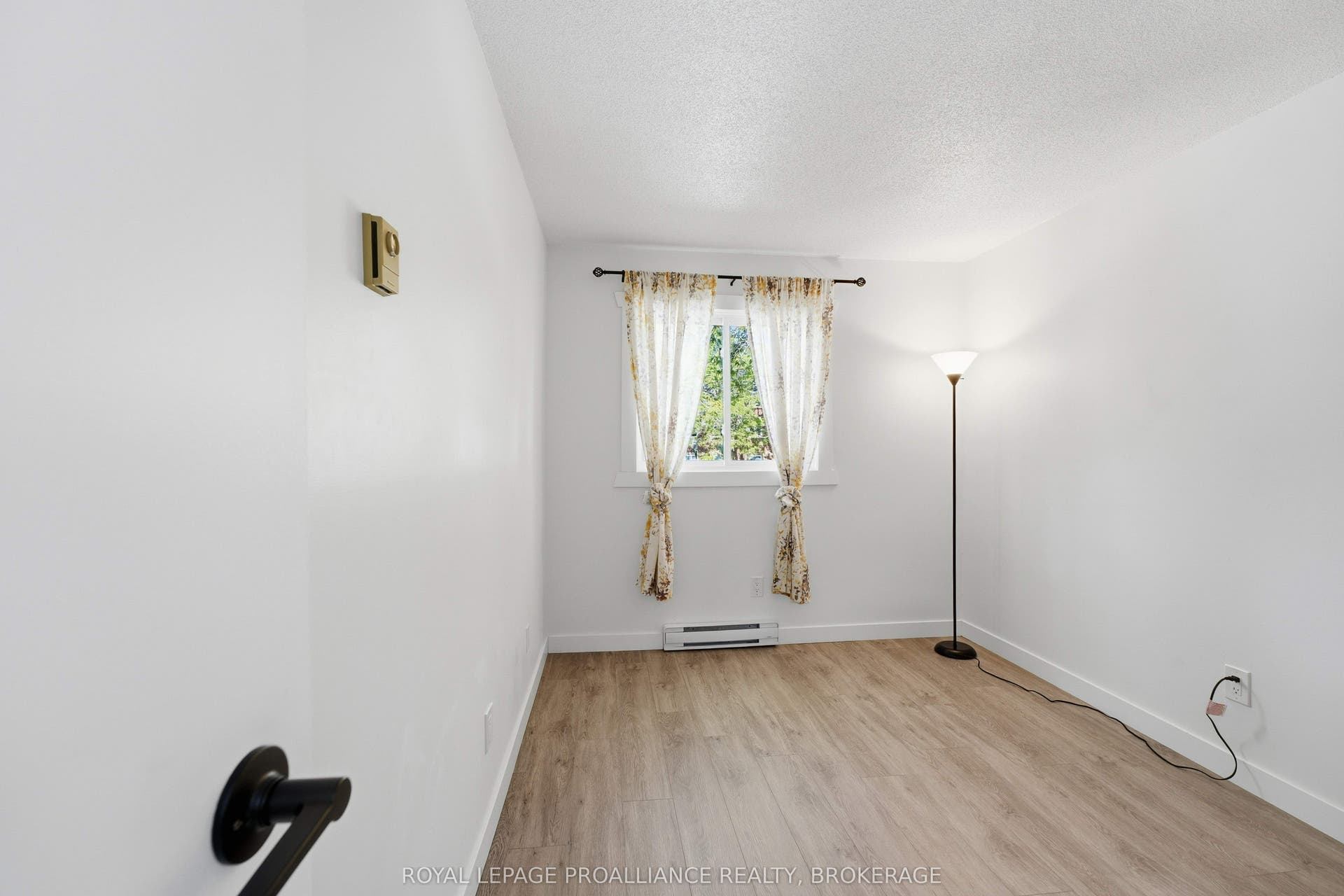 573 Armstrong Road, #217, Kingston, Frontenac ON K7M 8J8